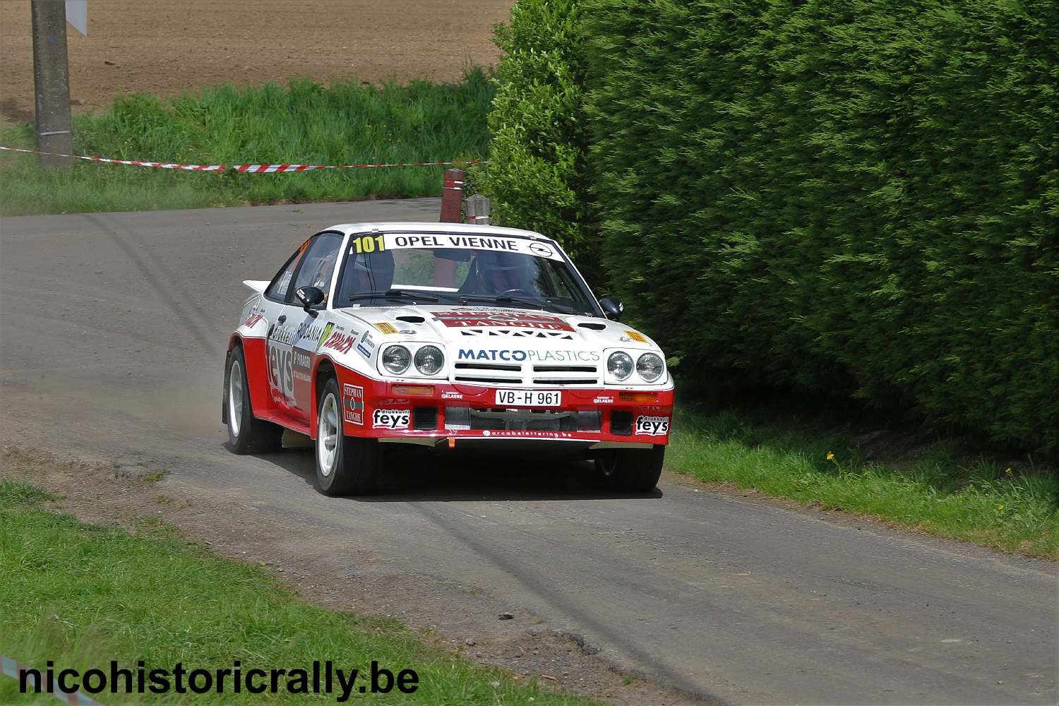 Paul Lietaer wint de Rally van Wallonie met een straatlengte voorsprong.