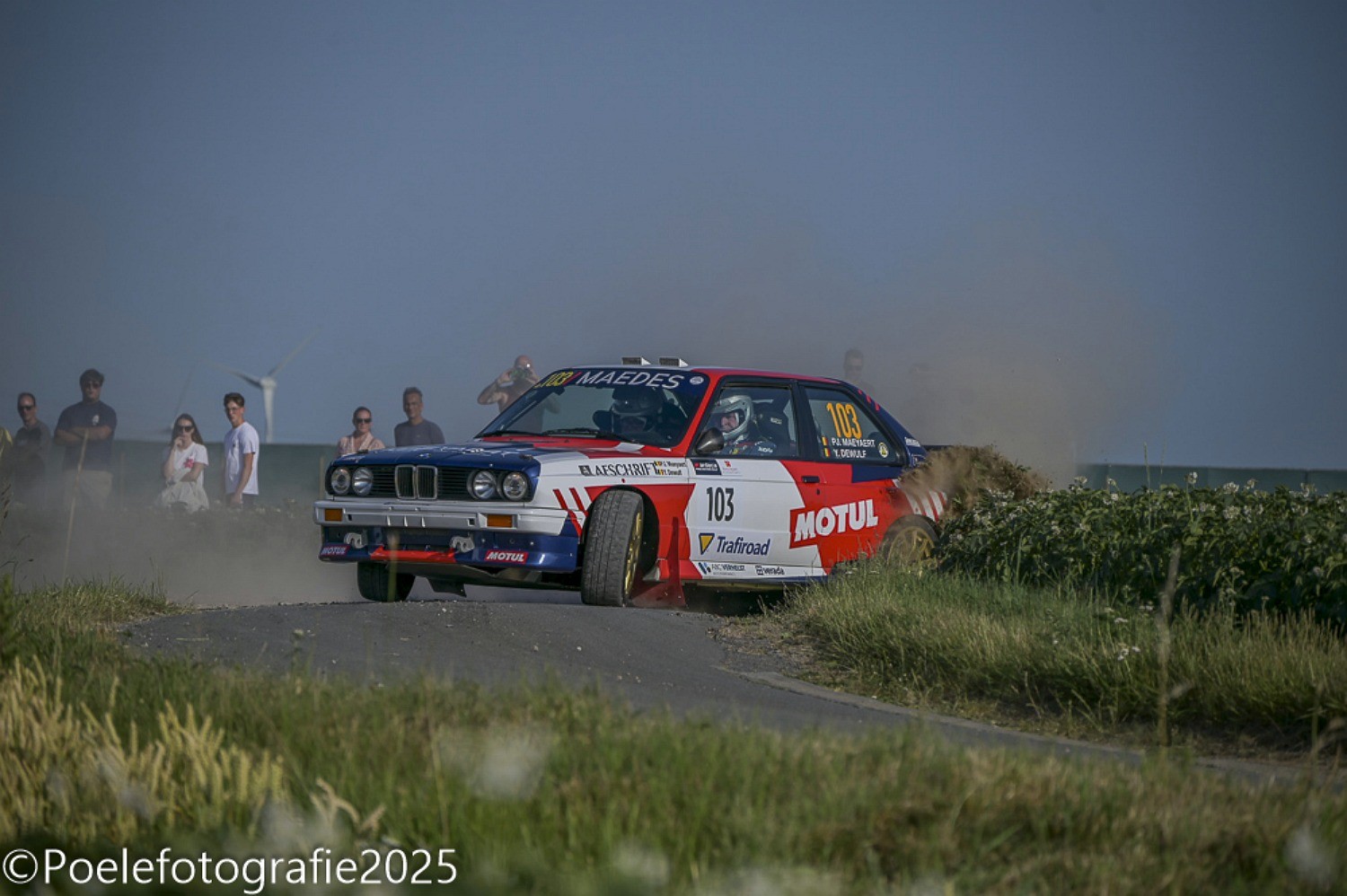 Foto-album Shakedown Boezinge door Geert Evenepoel is toegevoegd.