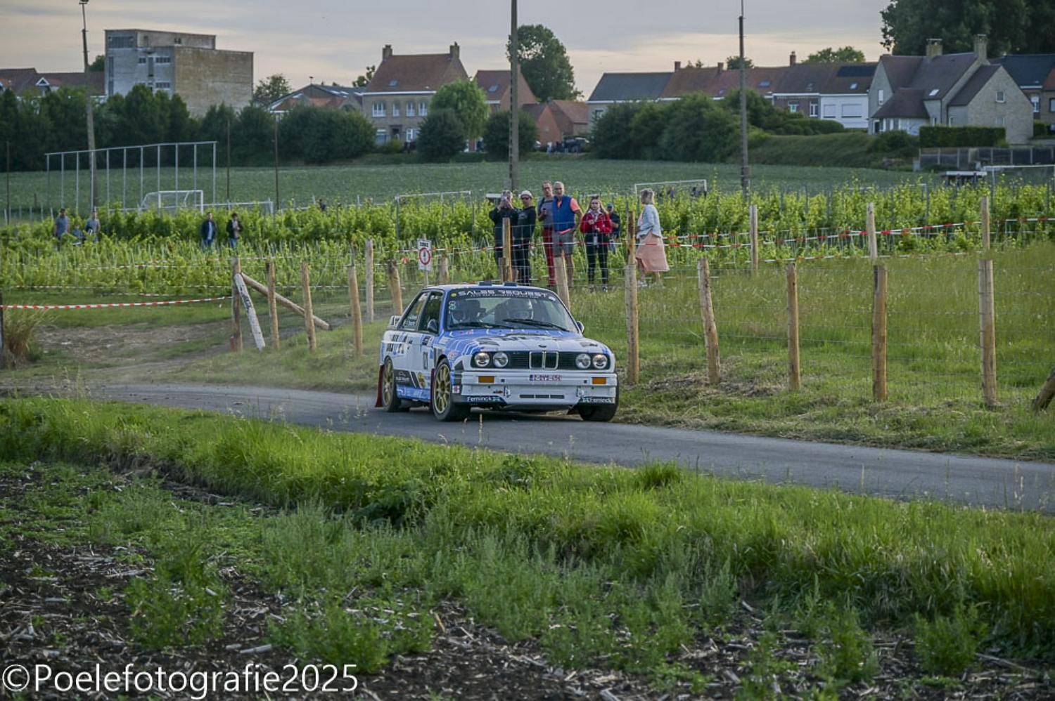 Foto-album Shakedown Nieuwkerke door Geert Evenepoel is toegevoegd.
